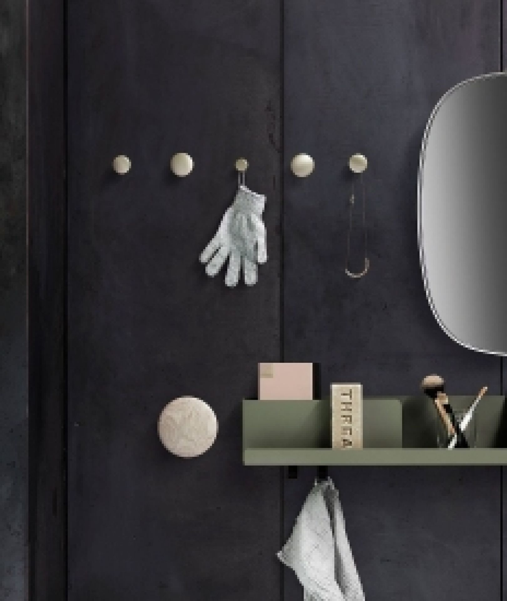 MUUTO FOLDED SHELVES SMALL グレー Folded Shelves by Muuto — haus®
